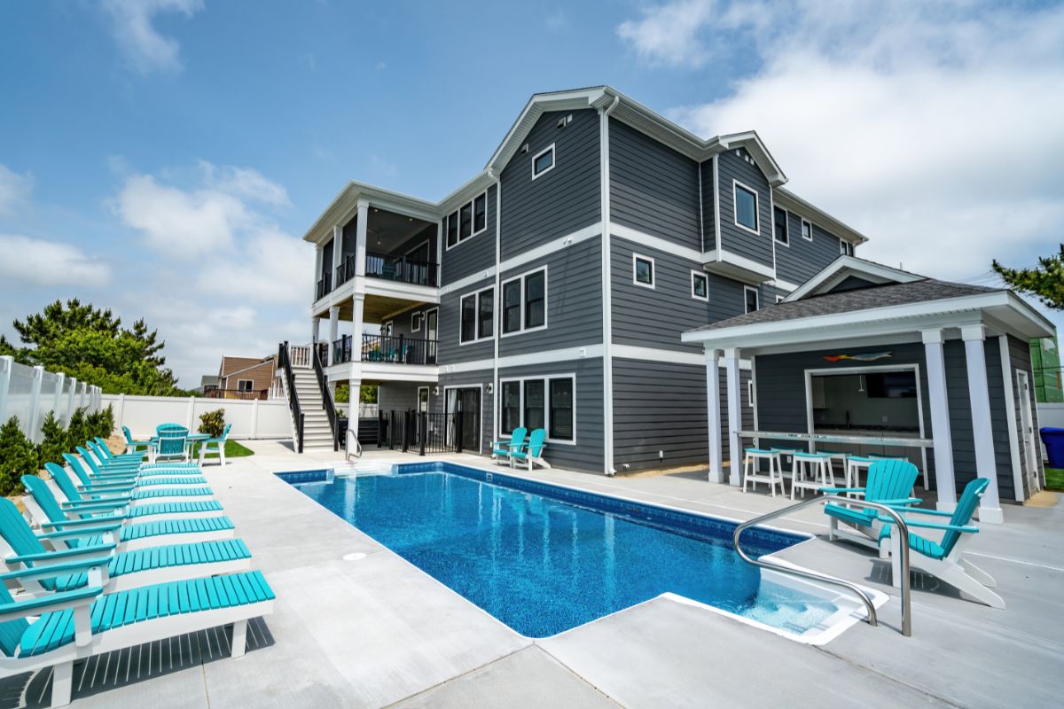 Luxury Homes in Virginia Beach - services