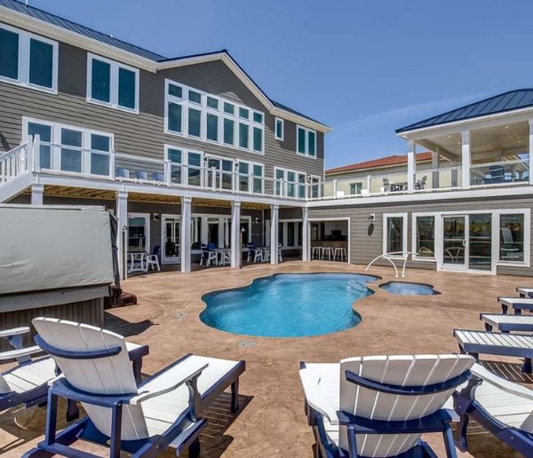 Luxury Homes in Virginia Beach - Customer Satisfaction