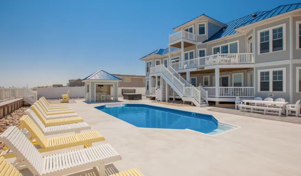 Luxury Homes in Virginia Beach