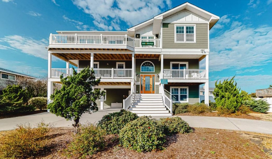 The Irish Blessings home with view deck extensions build by RBC Homes