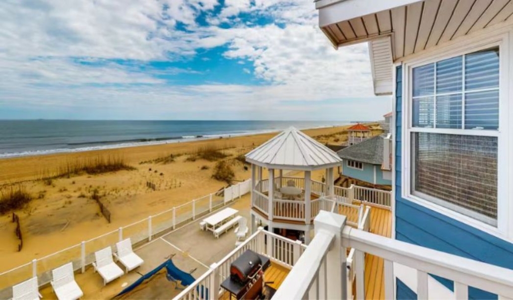 Breathtaking view of the sea from the balcony of custom home in Virginia Beach build by RBC Homes