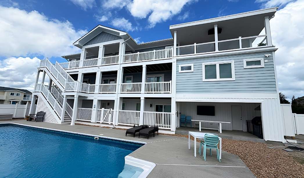 Virginia Beach investment home with private pool, ideal for properties with HOA restrictions.